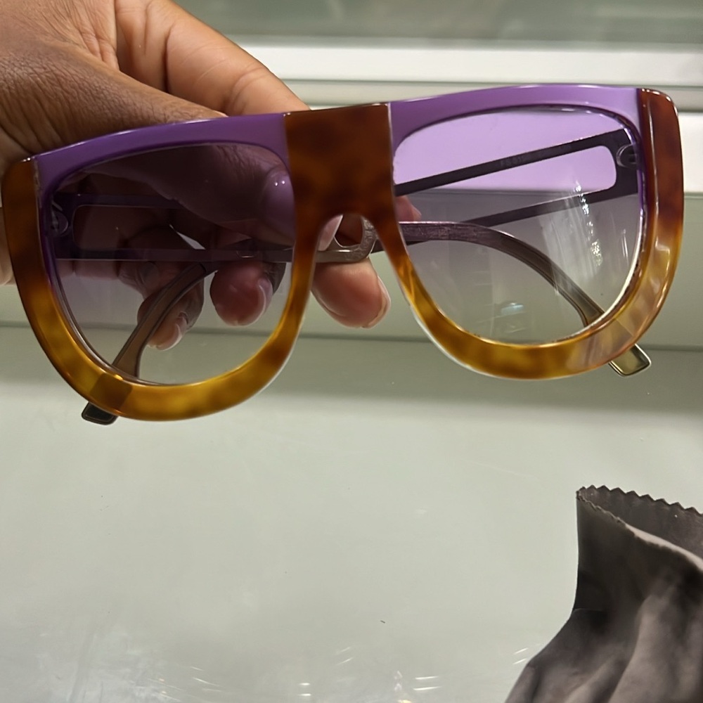 2011 Fendi Havana Sunglasses Runway FS 5198 220